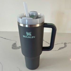 Stanley 40oz Quencher- Sold Out Online